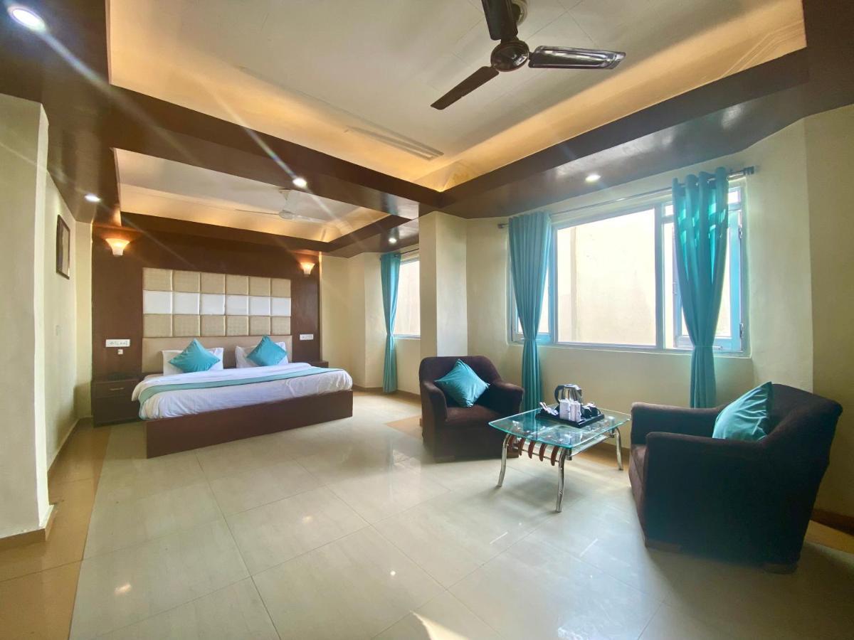Riversun Hotel Mall Road มัสซูรี ภายนอก รูปภาพ