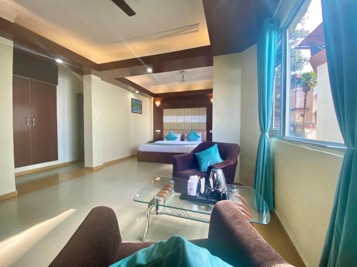 Riversun Hotel Mall Road มัสซูรี ภายนอก รูปภาพ